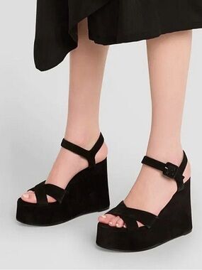 Christian Louboutin Supramariza 130 Velvet Wedge